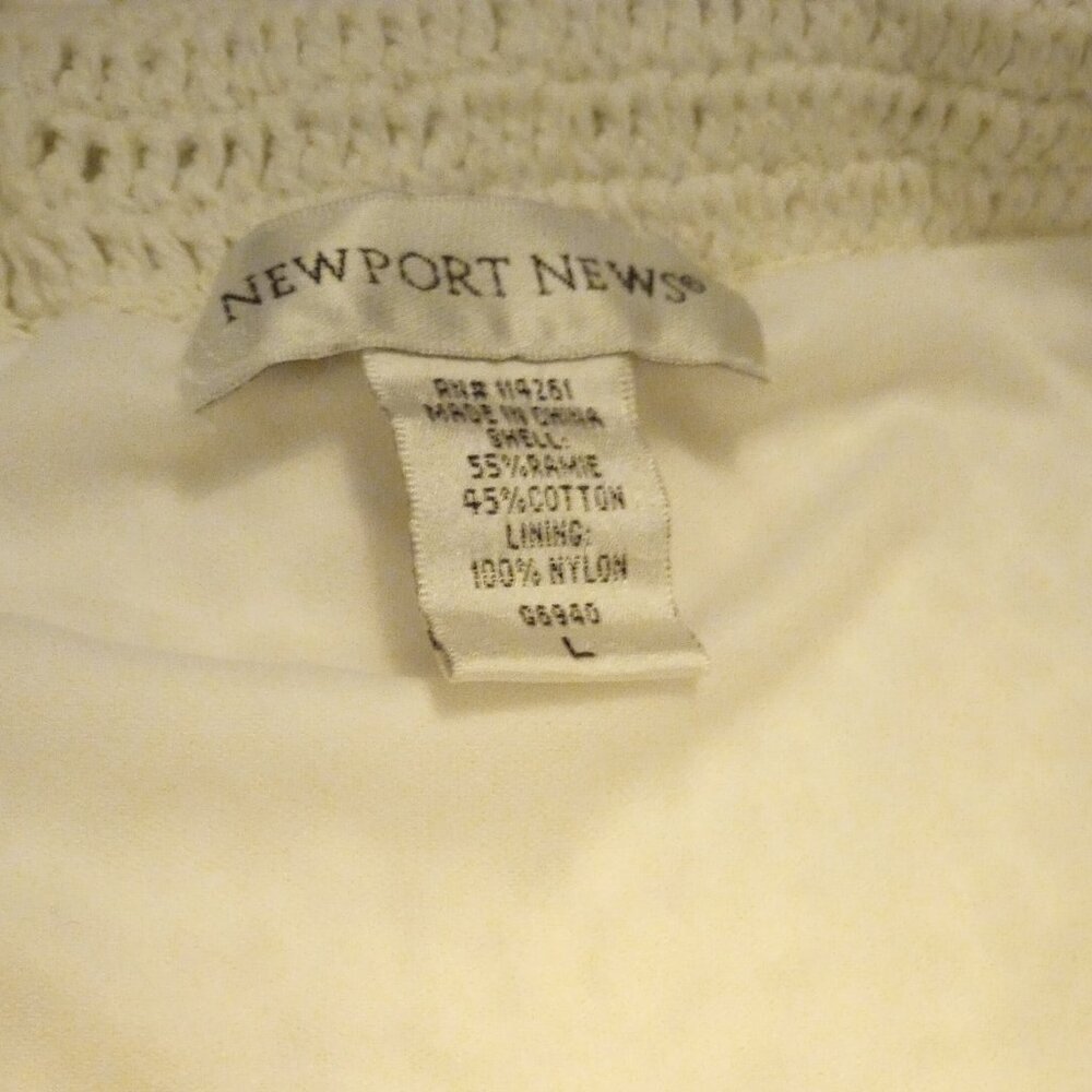 Newport News gorgeous Crocheted maxi skirt white lined size L New in bag! - Picture 4 of 7